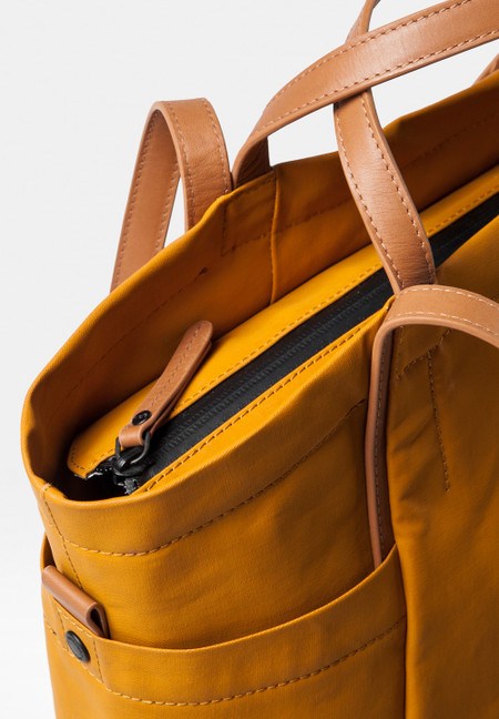 Filson Tote bag with zipper Tan, classic-looking shopper